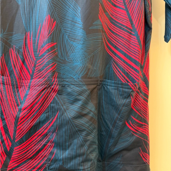 Women's Blue and Pink Leaf Print Top - Picture 3 of 3